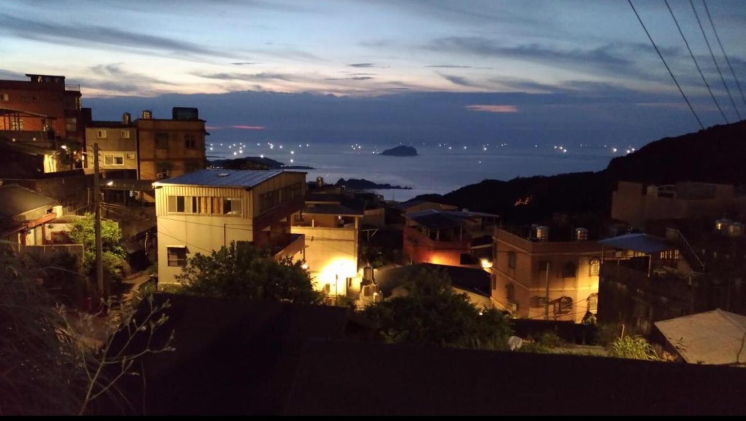 九份山海灣民宿 I 近老街 L 海景檜木房 Exterior foto